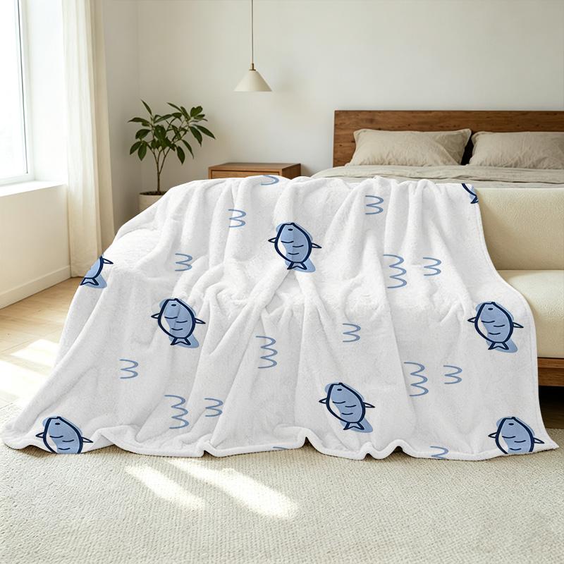 Cozy Fish Pattern Flannel Blanket – Super Soft, Skin-friendly, Breathable & Warm, Ideal for Home Relax, Rest, Christmas & Halloween