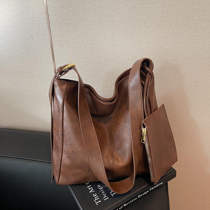 

Retro Large Capacity Tote Bag Women 2026 Spring New Commuter Versatile Crossbody Bags Travel Single Shoulder Bucket Handbags (30cm<Max Length<50cm) коричневый