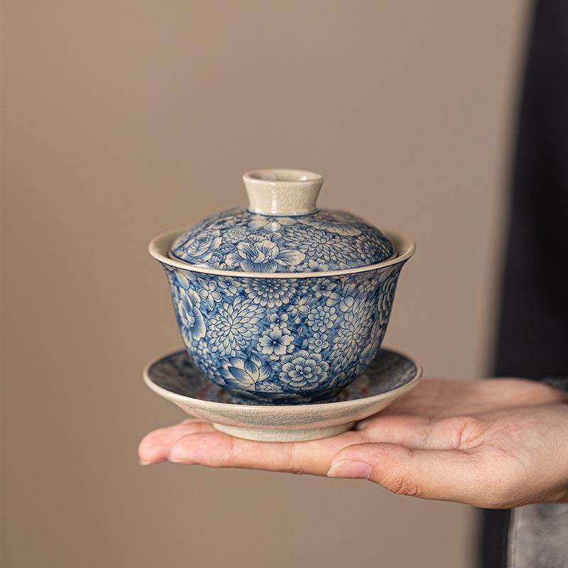 Blue and White Porcelain Ru Kiln Tea Set – Retro Lidded Bowl Tea Cup with Blossoms, Anti-Scald Design for Brewing Tea