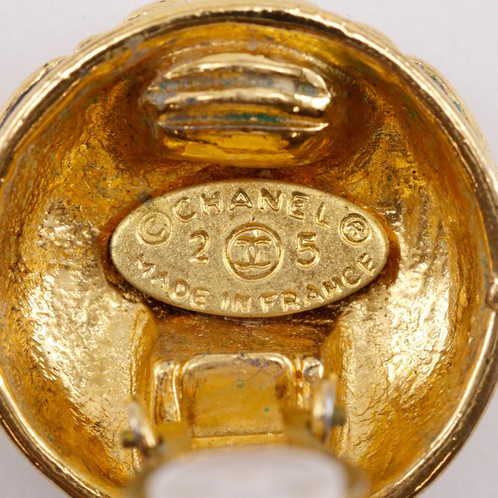 CHANEL COCO Mark Matelasse Earring vintage Plated Gold 23.6g Women Used