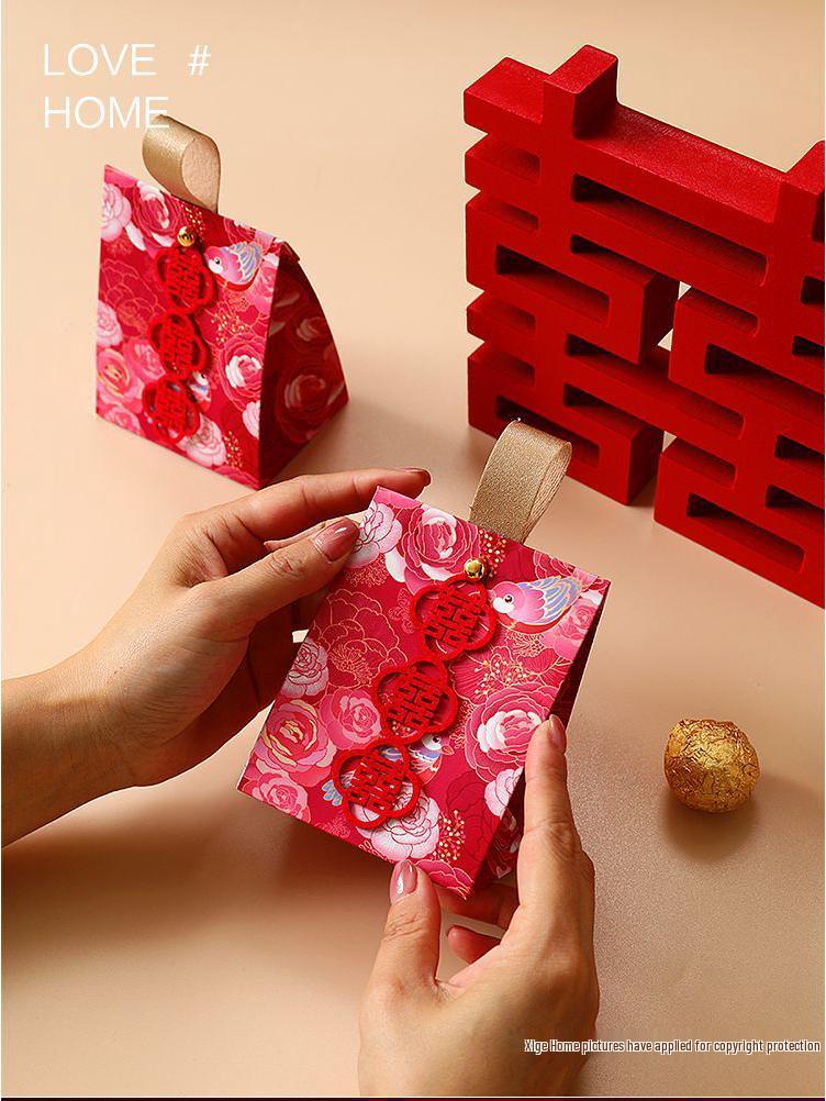 2025 Elegant Wedding Favor Candy Boxes: High-End Handheld Gift Bags