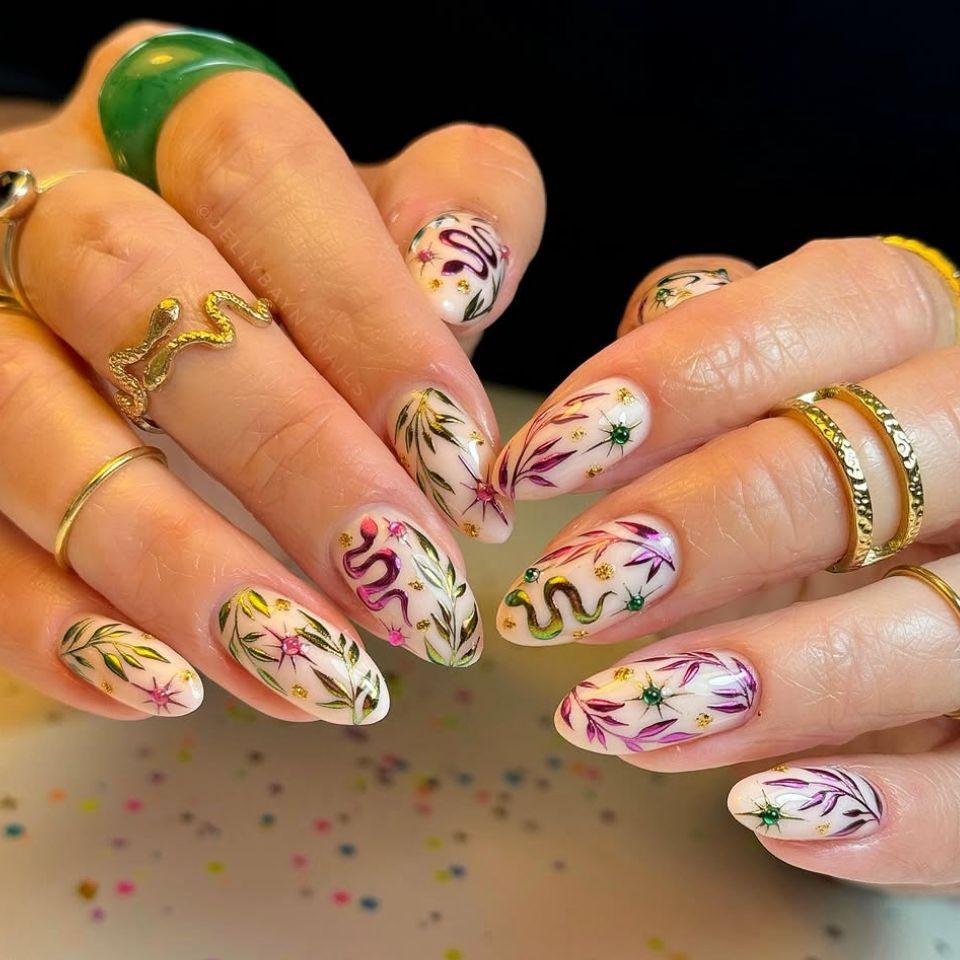 24PCS Sweet Cool Dark Black Almond False Nails Simple Silver Irregular Lines French Fake Nails for Spice Girls Wearable Ins Nail