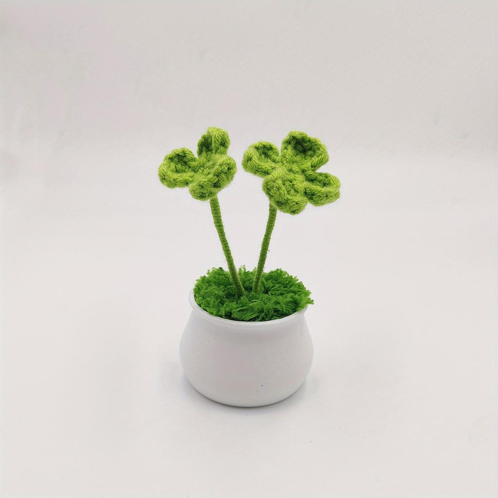 Clover and four-leaf clover potted plants, artificial plant potted plants, home and office desk decoration, display gifts