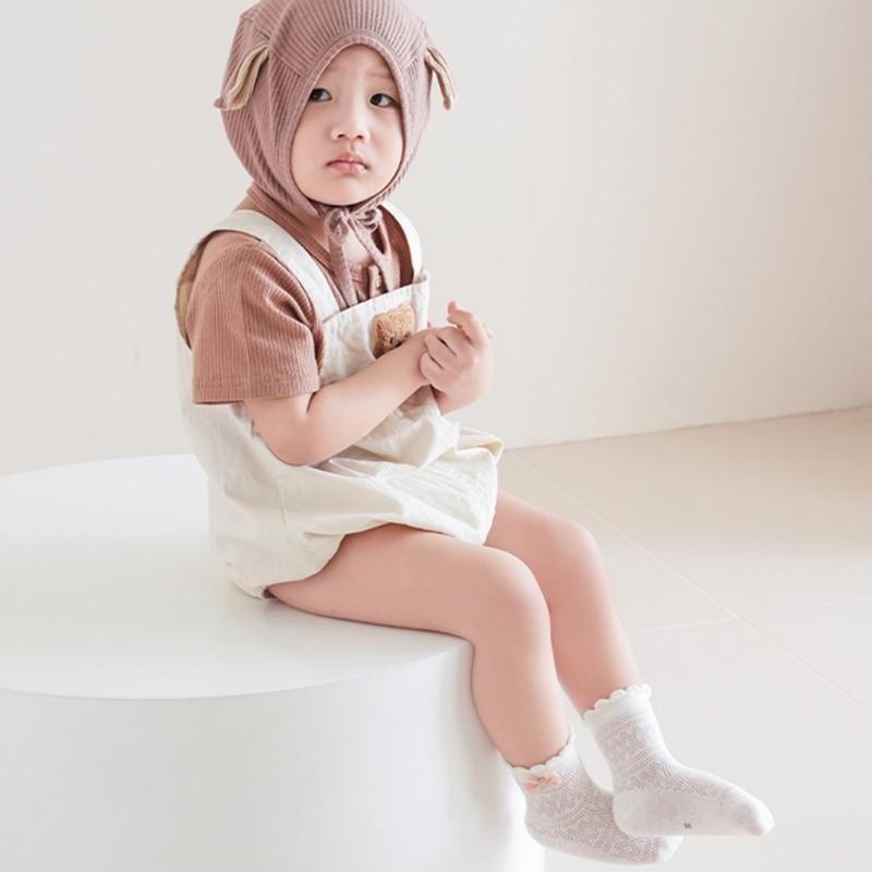 Set of 3 Pair Girls Cotton Ankle Socks Baby Hosiery with Nonslip Elastic Cuffs Design for Toddler Daily Comfort Wear