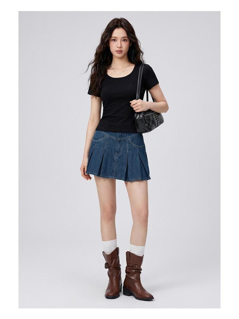 Women's Slim Fit U-Neck Short Sleeve T-Shirt - Flattering Pure Color, New Fashion Trend.