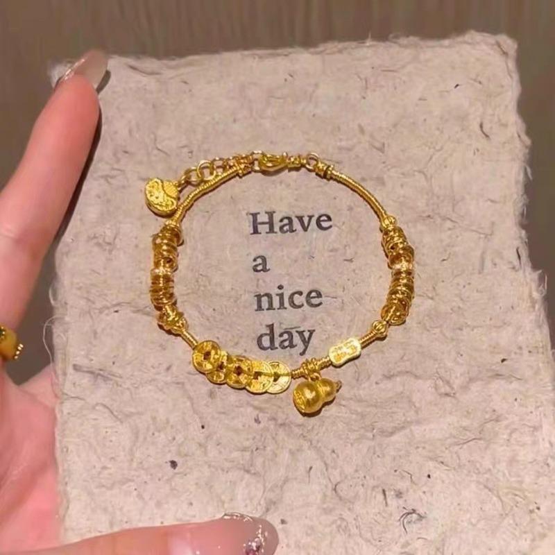 Vintage Niche Coil-shaped Bracelet - New Style, Unique, High-end, Stylish Hand Chain