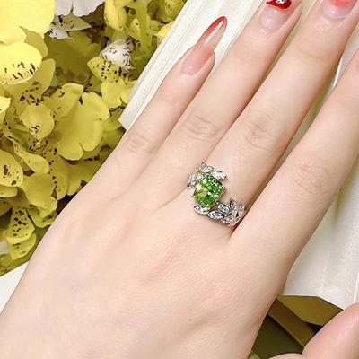Huitan Einzigartige Hellgrüne Zirkonia Damenringe Exquisites Blattdesign Ehering Zubehör Luxuriöser Trendiger Damenschmuck