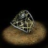 Neuer Gothic-Stil Schmetterling Schmetterling Diamantring Europäischer und Amerikanischer Retro Schwarz und Gold Zweifarbiger Ring
