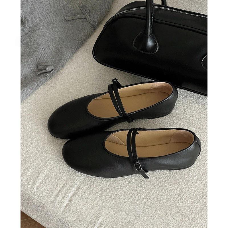 

Mary Jane women s shoes 2025 new one-button ballet shoes French retro round head flat bottom shallow mouth single shoes 35