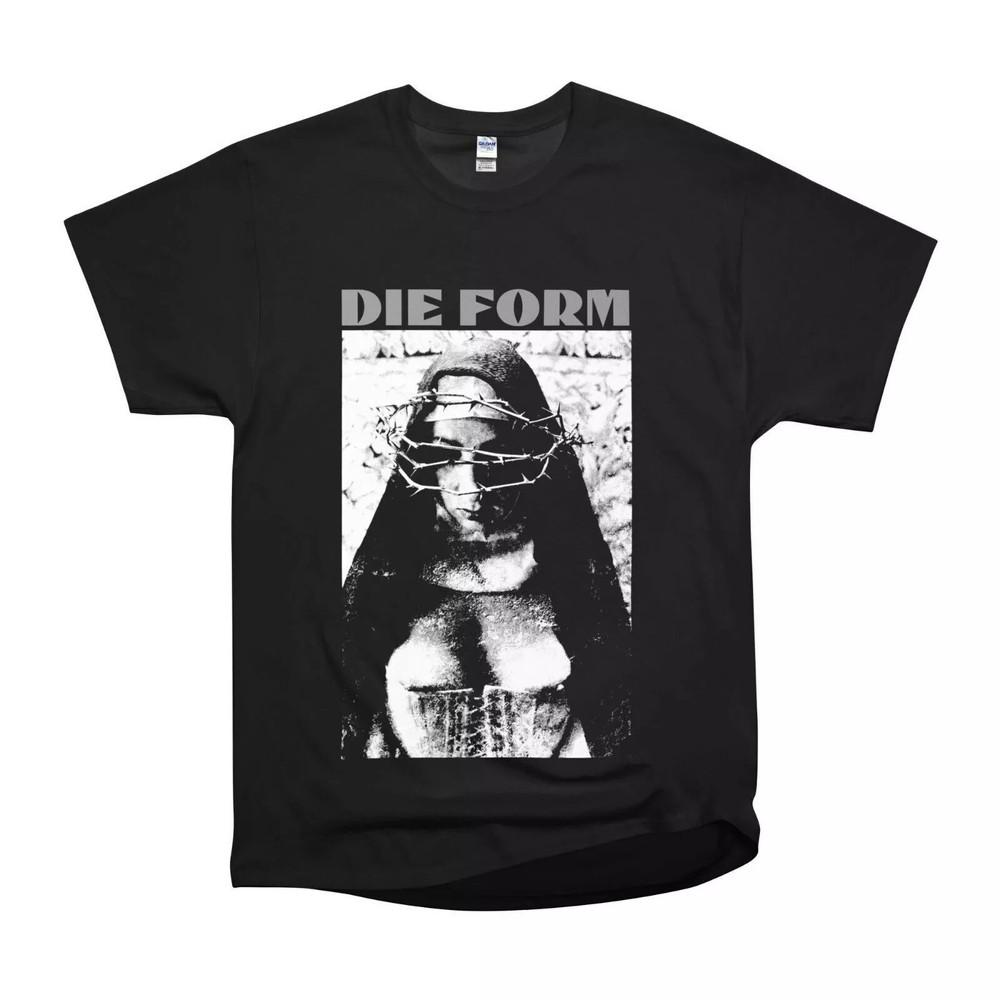 

NWT Cool Goth Gothic Girl Art Unisex T-Shirt.webp Unisex T-Shirt M