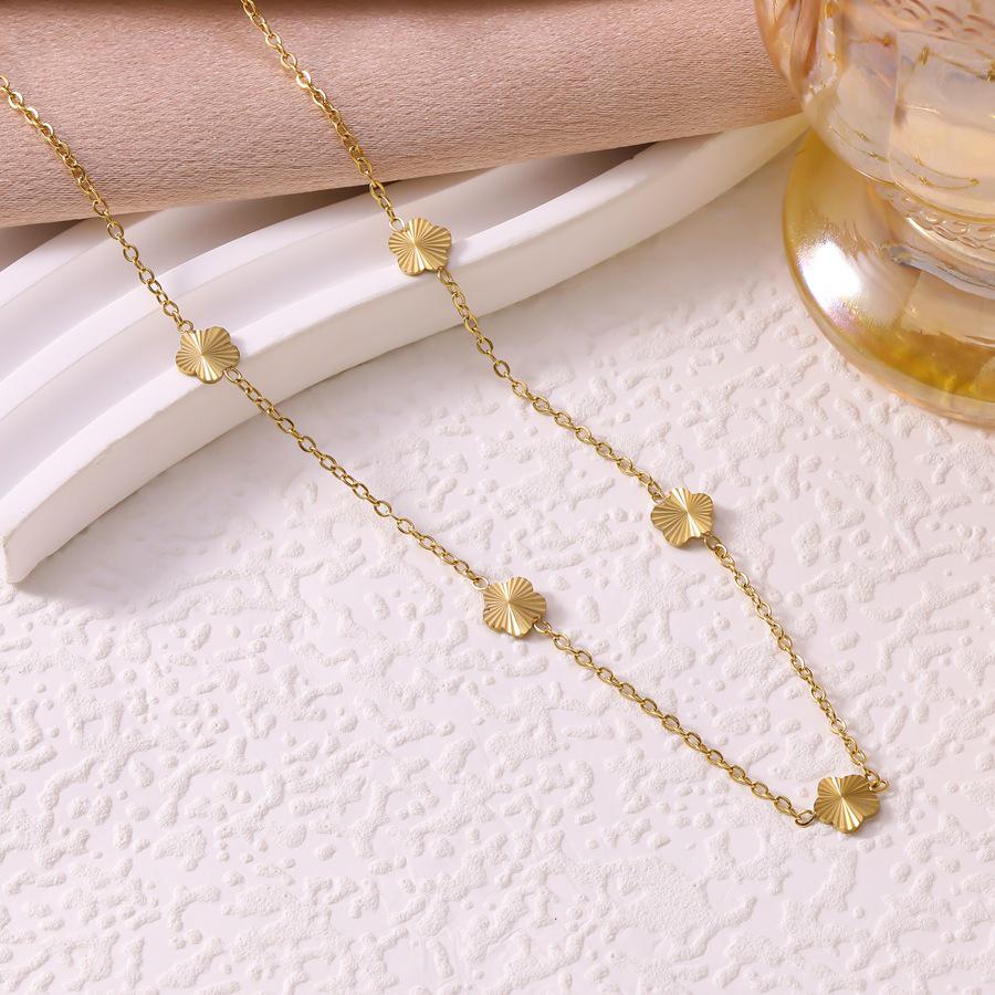 9mm Solid Titanium Steel 18K Gold Five-Petal Flower Mini Bracelet Necklace for Women - Light Luxury Frosted Jewelry