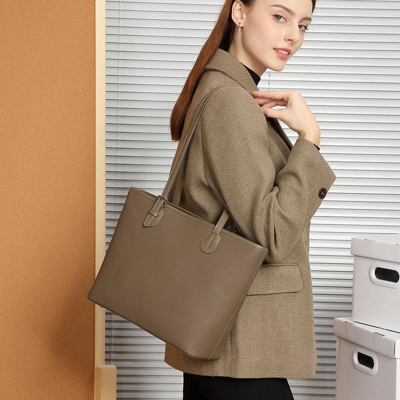 Women's Genuine Leather Large-Capacity Tote - 2024 Autumn/Winter Fashion Shoulder Bucket Bag