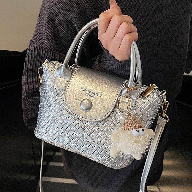 Spring Hot Sale Korean Casual Commuter Style High-end Sense Portable Bucket Bag Weaving Pattern Contrasting Color Versatile Messenger Bag Women