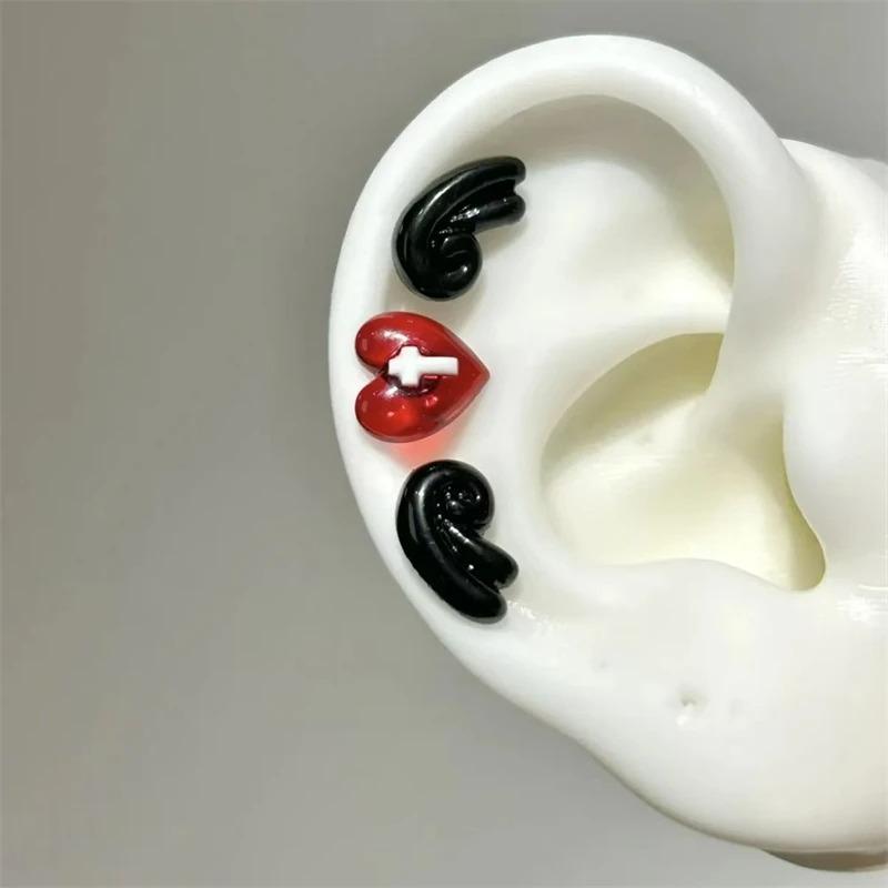 1PCS Cute Heart Arrow Pink Zircon Ear Bone Nail New Fashion Y2K Punk Small Earring for Women Girl Cochlea  Party Gift