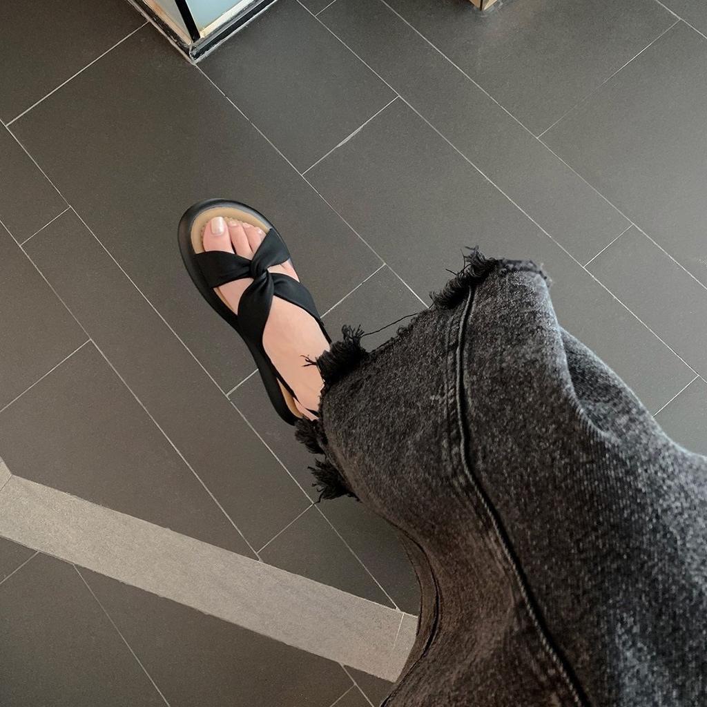 Internet Celebrities with the Same Cloud Cross with Platform Casual Beach Roman Sandals Women's Summer Wear Flat French Sandals