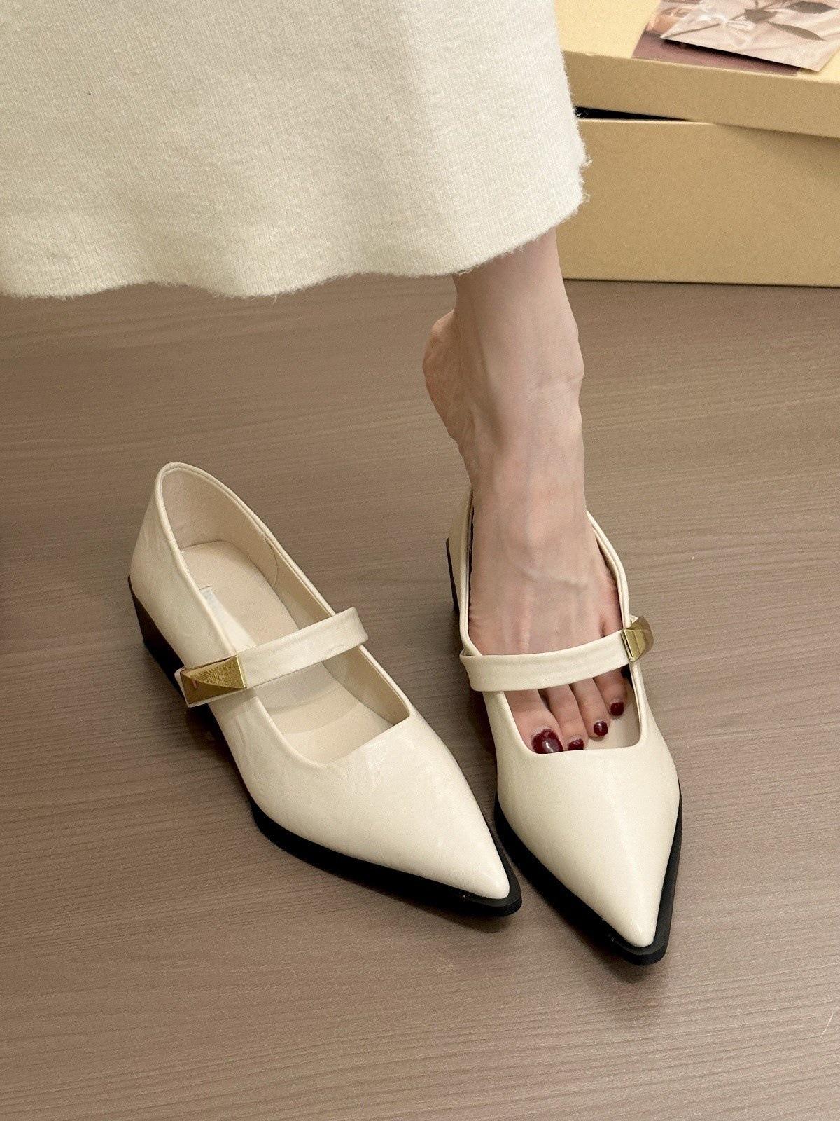 

Mist green tone! Stylish pointed gold buckle Mary Jane shoes women s spring commuter thick heel shoes 39
