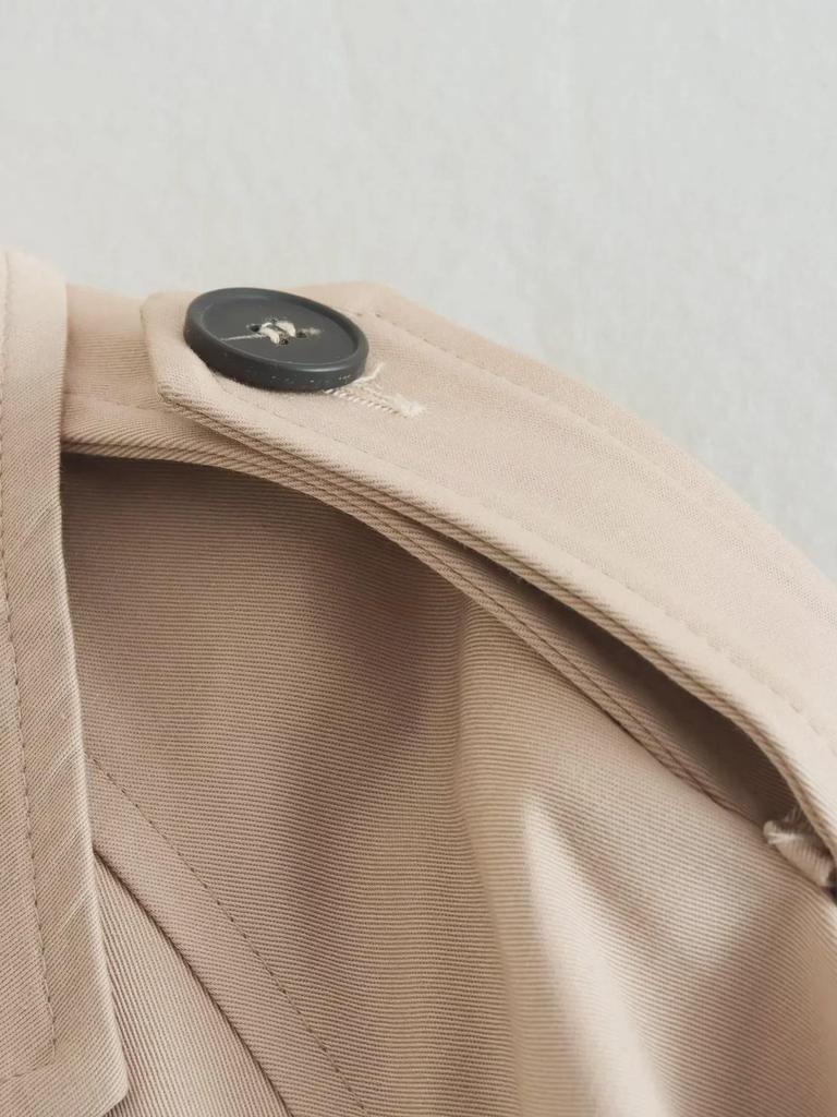 Europäischer und amerikanischer Windbreaker mit Schnürung, V-Ausschnitt, zwei Knöpfen, langen Ärmeln und lockerem Oberteil