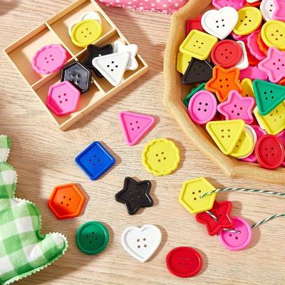 50ks sada velkých geometrických DIY knoflíků – roztomilé, nepravidelné tvary pro tvoření a zdobení