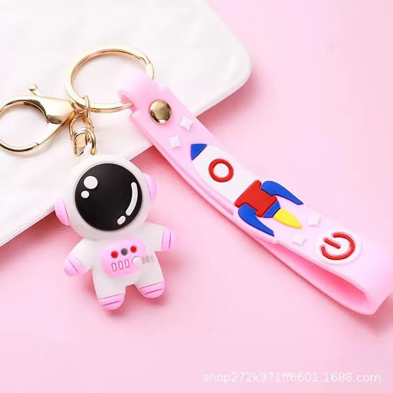 Creative Three-Dimensional Astronaut Keychain Cartoon Couple Astronaut Pendant Cute Car Backpack Small Gift Pendant