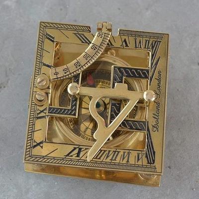 Žalvarinis saulės laikrodžio kompasas, „Steampunk“ blizgus žalvarinis saulės laikrodžio kompasas, laikrodis