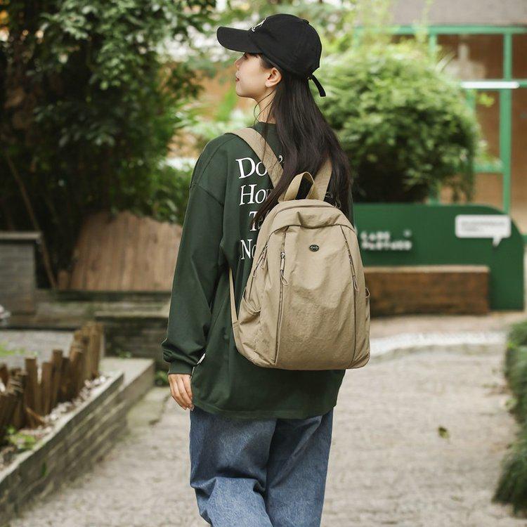 Dámský ultralehký voděodolný nylonový cestovní batoh - Všestranný a barevný