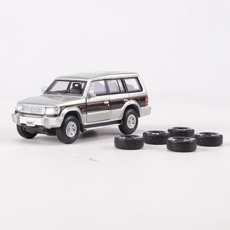 Bm 1:64 Pajero Super Exceed Alloy Model Car