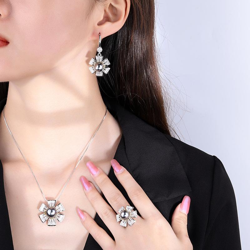 Bright Flower Pearl Earrings Women's New Fashion Tahitian Pearl Necklace Pendant Celebrity Premium Pearl Ring