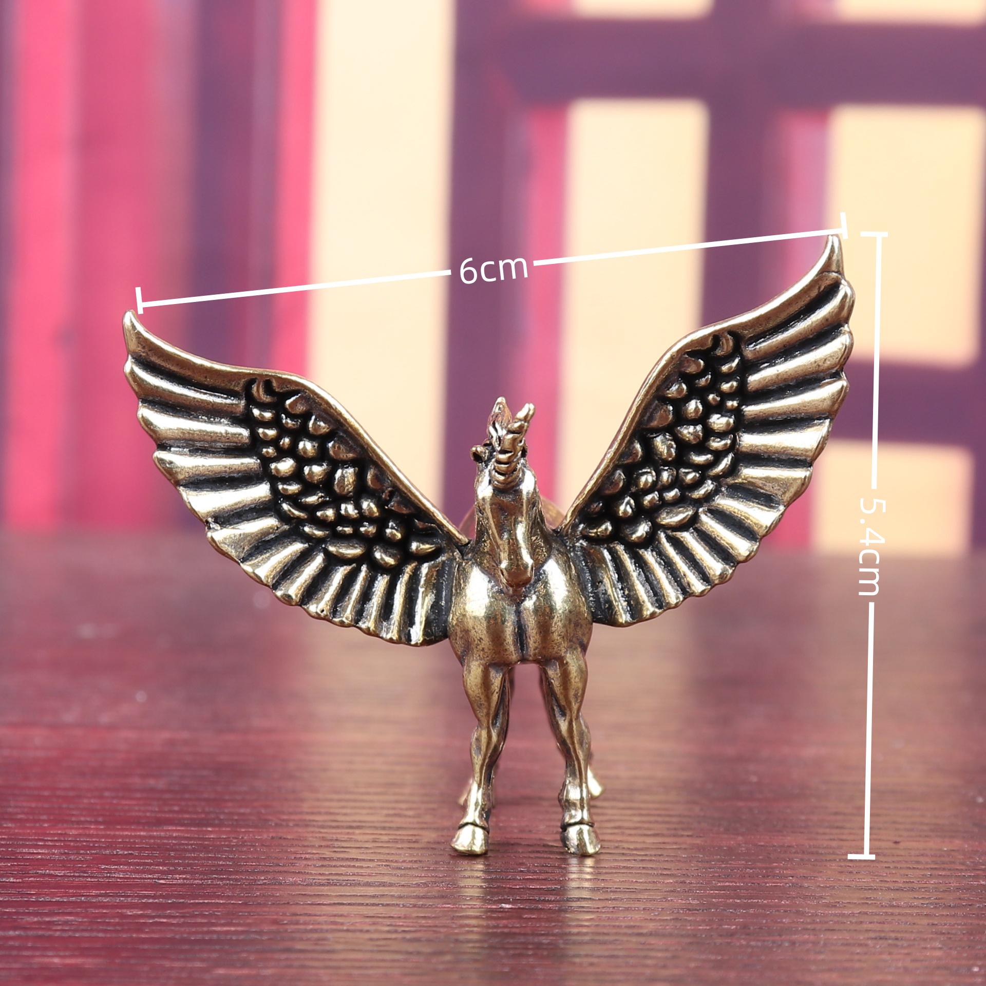 Brass Pegasus Wings Ornament: Creative Desktop Decoration & Handcrafted Tea Pet.