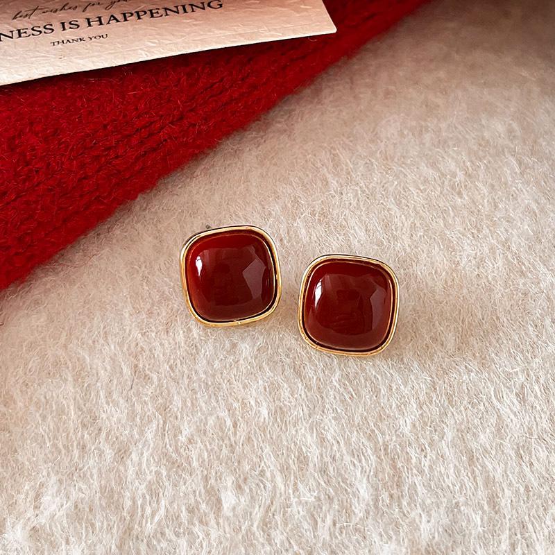 Red Encore Women's Brightening Ear Studs - 2026 Autumn/Winter Versatile Christmas Accessories