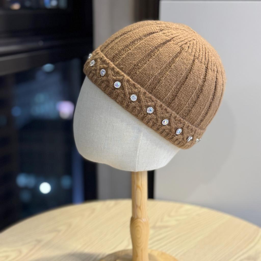 New Landlord Knitted Hats for Men and Women Japanese Rhinestone Watermelon Yuppie Hats Versatile Landlord Hats Autumn and Winter Baotou Cold Hats