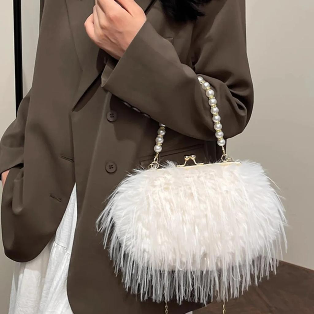 Damen Schultertasche mit Kunstpelz-Quaste Elegante Damen Umhängetaschen Party Pelzige Tasche Perlenkette Damen Abend Plüsch Handtaschen