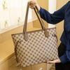 High-end Stylish Women's Bag New Model, Commuter Fashion Handbag, Large-capacity Tote Bag, Premium Printed Shoulder Bag