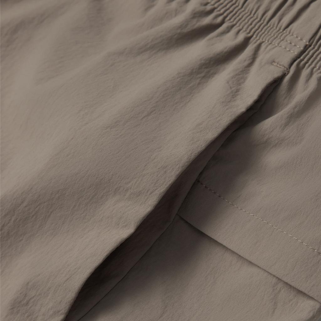 Li Ning Sports Lifestyle Series Solid Color Mid Waist Breathable Versatile Straight Leg Sports Shorts Women Shorts Tree-Gray-Brown AKSV408-3