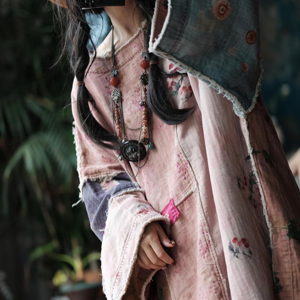 Little Mud Girl Retro Patchwork Robe with Artistic Round Neck