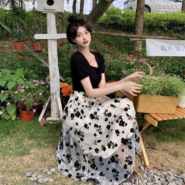 Fake Two-piece Floral Dress for Women's Summer 2026 New Waist and Thin First Love Temperament Slim Square Collar A-shaped Skirt