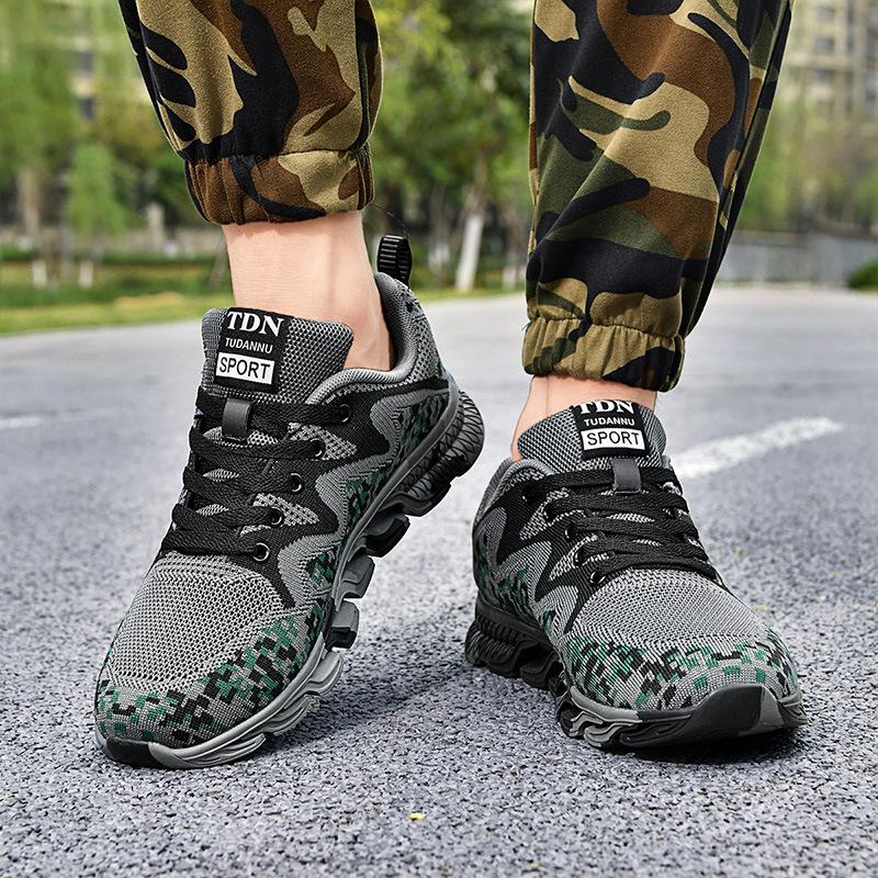 2025 new lightweight outdoor breathable fly-woven sports shoes camouflage shoes non-slip rubber sole hiking shoes factory approval