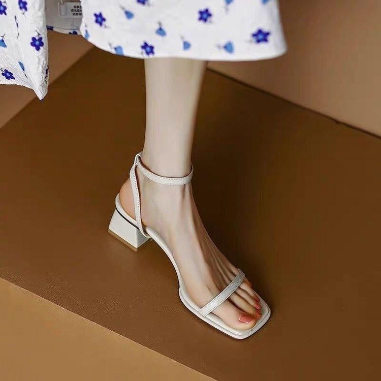 

2025 new summer one-word sandals fairy fairy style mid-heel thick heel fashion versatile design women sandals 39