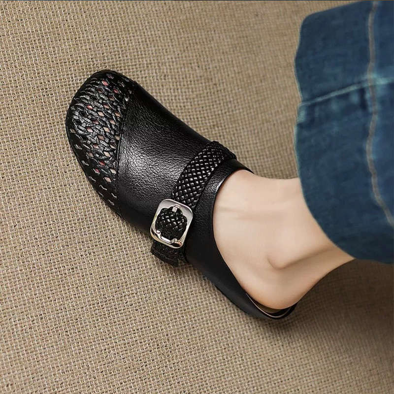 Soft leather version~ woven hollow bag head half slippers women wear Muller shoes outside in summer, lazy cool slippers women