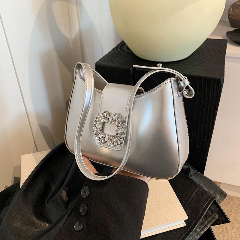 Classic Red Women Wedding Bags  Fashion Patent Leather Shoulder Underarm Bag Solid Color Lady Handbags