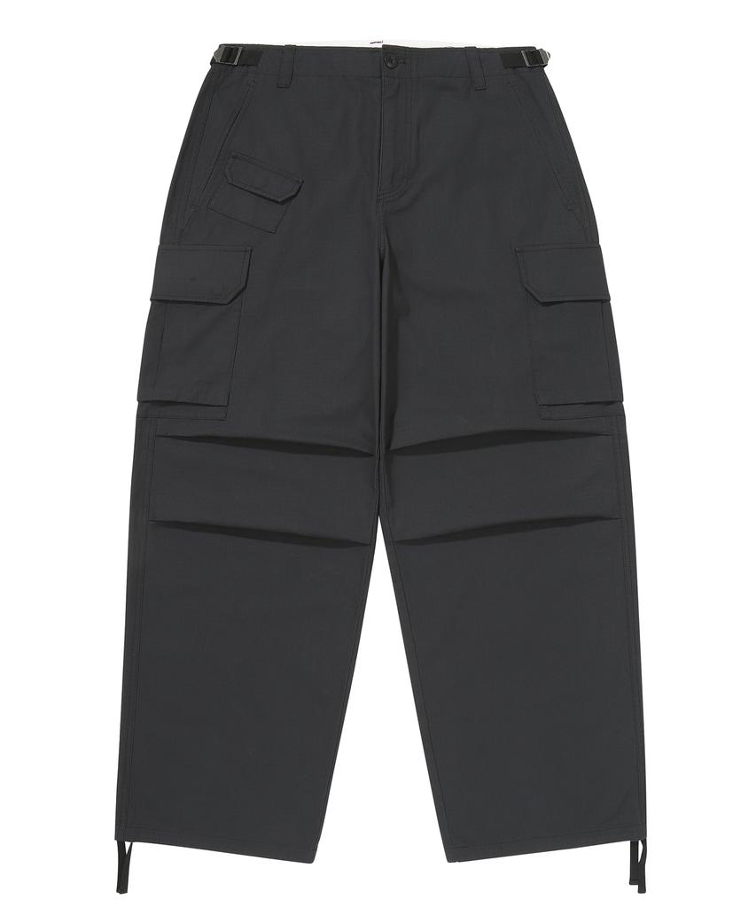 Syupeodeulai Cargo Parachute Pants Black