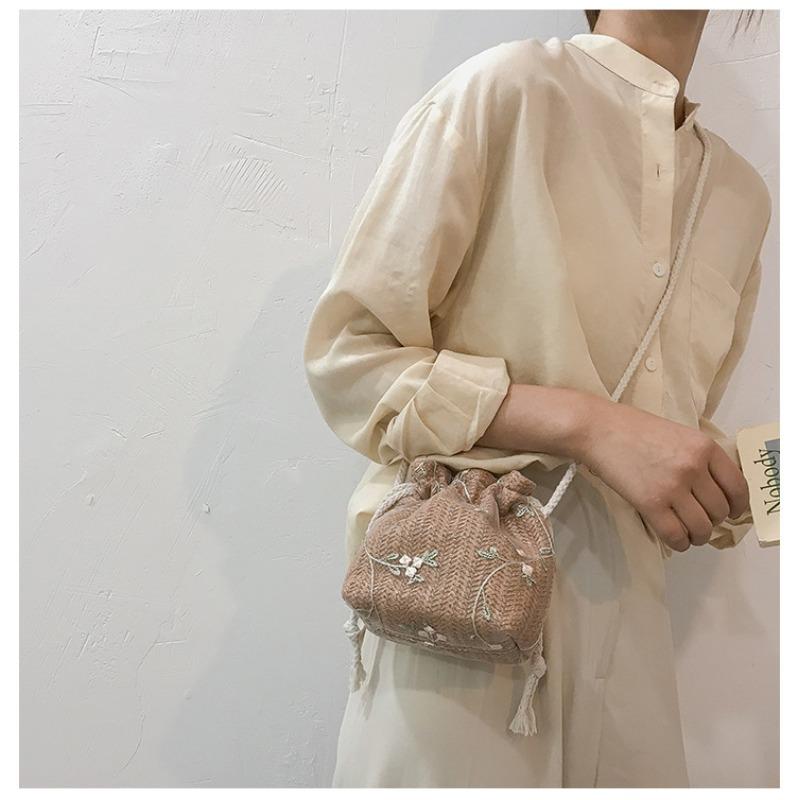 Floral Canvas Bag Bucket Straw Bag Women's Small Fresh Lace Fashion Shoulder Crossbody Bag