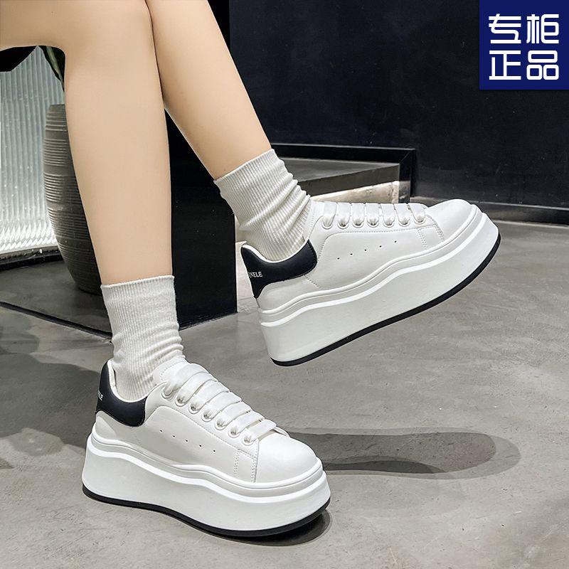 Small man increases height and platform women's spring new versatile casual leather muffin skateboard shoes single shoes