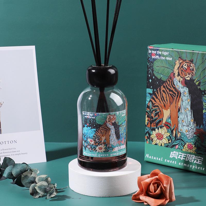 Chinese Panda Ceramic Diffuser Aromatherapy Gift Set