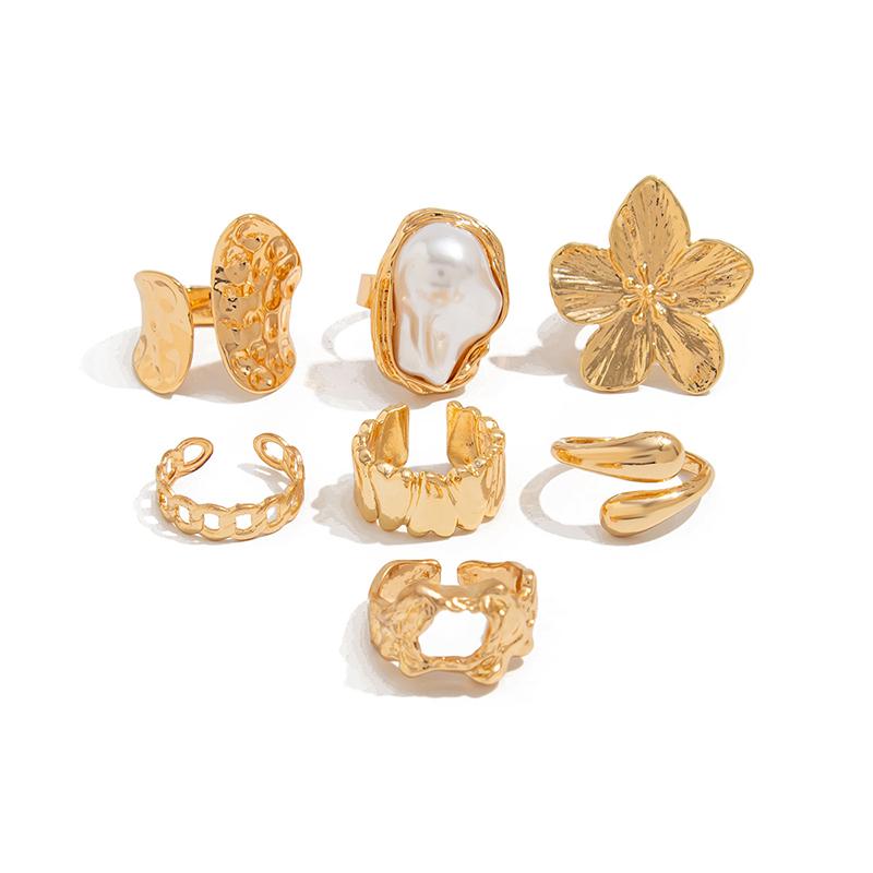 7Pcs Retro Punk Irregular Rings Set for Wome Metal Flower Multi-Layer Hollow Baroque Pearl Resign Ring Jewelry Accessories Gift