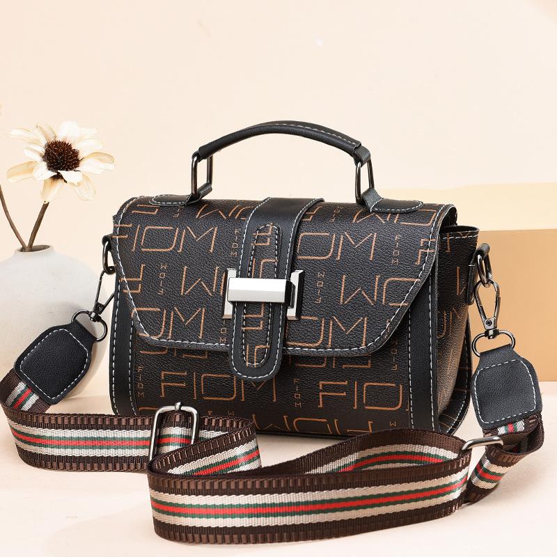 Women's 2025 New Trendy Women's Bag Korean Style One-shoulder Handbag Messenger Bag Fashionable and Versatile Small Square Bag