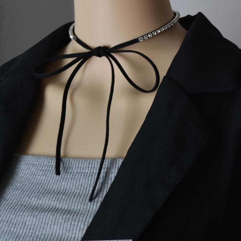 Sparkling Rhinestone Choker Necklace Black Velvets Rope Bowknot Necklace Adjustable Collar Chain Unique Jewelry Ornament