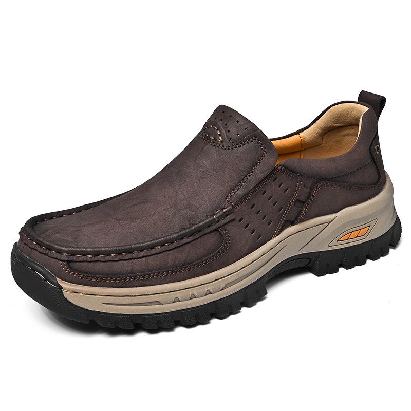 Men's 2025 New Style Outdoor Casual Leather Slip-On Loafers for Hiking and Mountaineering