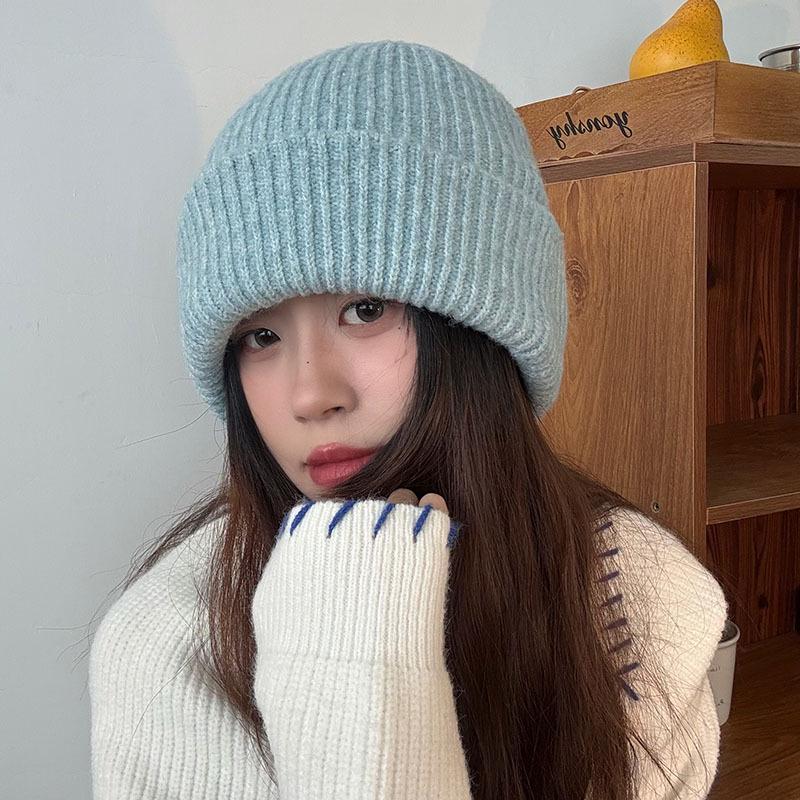 Wollmütze im koreanischen Stil: Warme, einfarbige Strickmütze mit Ohrenschutz für Frauen mit größerem Kopfumfang