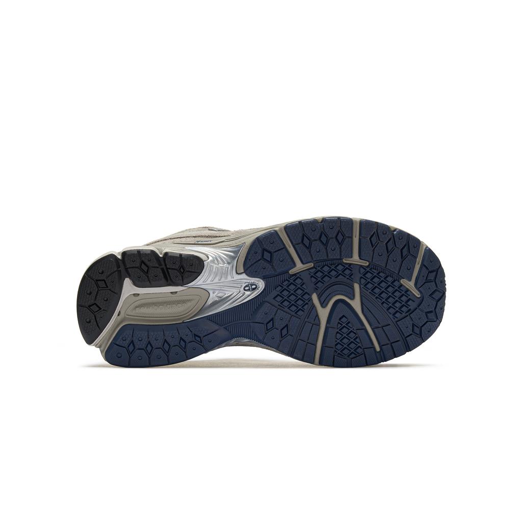 Unisex Sneakers New Balance 2002R Big Kid Wide 'Castlerock'