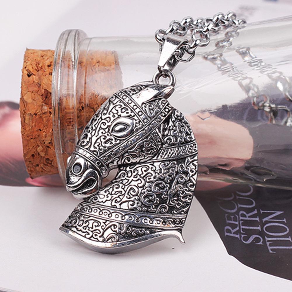 Retro Horse Head Necklace Personalized Metal Wind Medieval War Horse Pendant